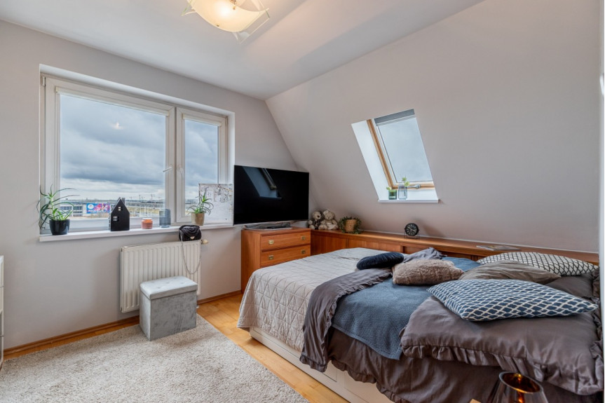 powiat Wrocław, Wrocław, Królewiecka, 5 pokojowe z balkonem i komórką