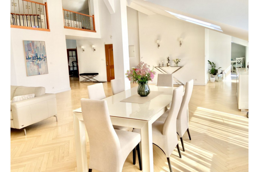 Warszawa, Ursynów, Villardczyków, Przestronny apartament w wysokim standardzie