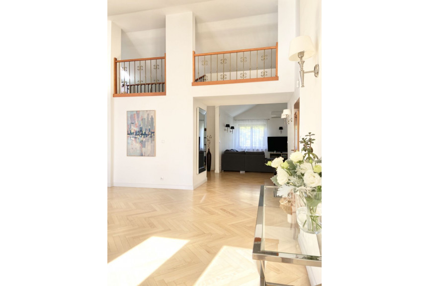 Warszawa, Ursynów, Villardczyków, Przestronny apartament w wysokim standardzie