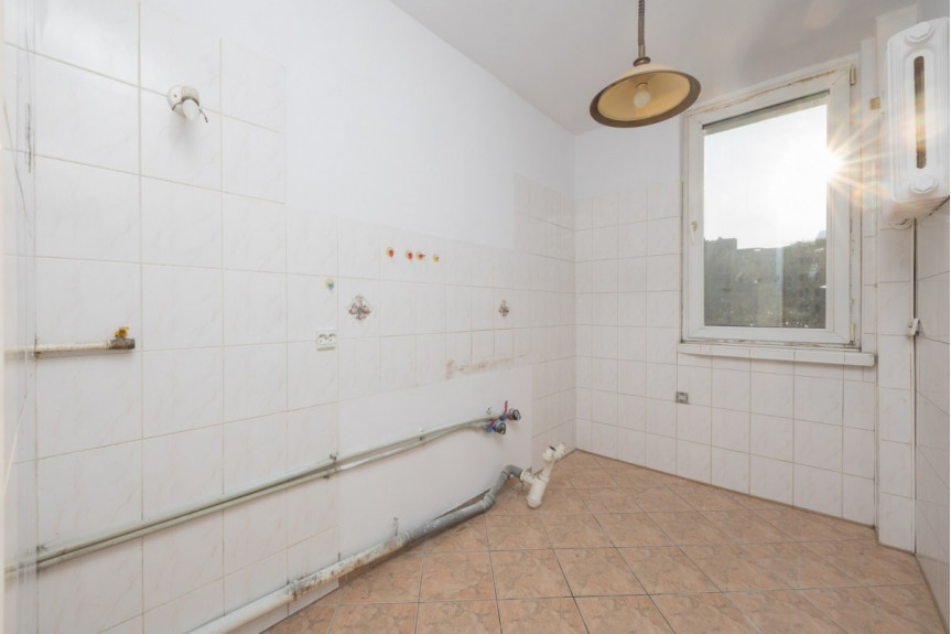 Warszawa, Praga-Południe, Komorska, Praga widne 33 m obok Ostrobramskiej + balkon