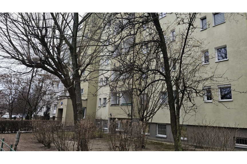 Warszawa, Praga-Południe Gocław, Floriana Znanieckiego, Dwupokojowe z balkonem do zamieszkania