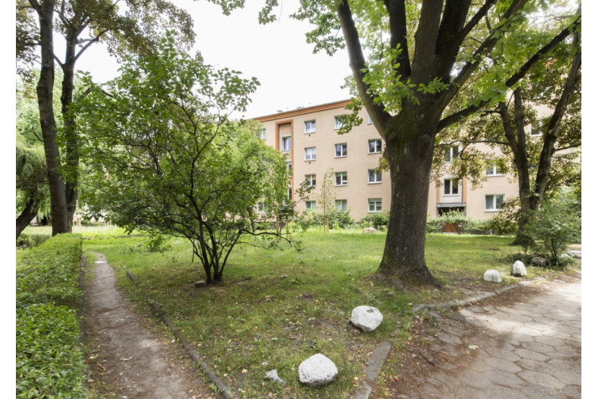 Warszawa, Ochota, Częstochowska, Dwupokojowe mieszkanie po generalnym remoncie