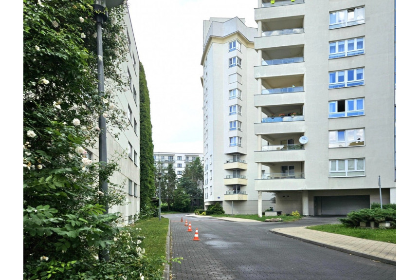 Warszawa, Mokotów, Jana Pawła Woronicza, Przestronne Mieszkanie z Tarasem Woronicza Park