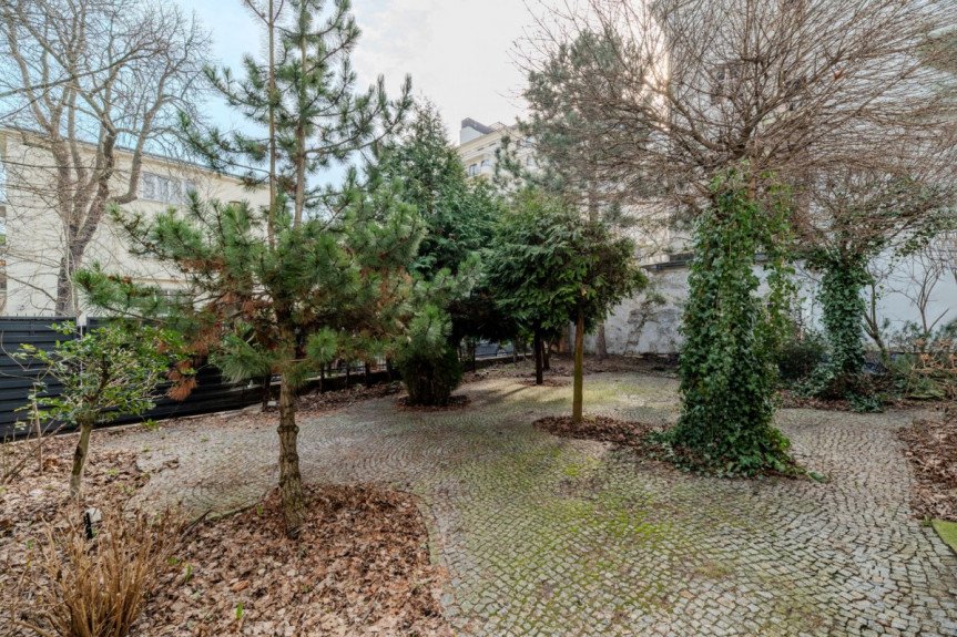 Warszawa, Mokotów, Belwederska, Przedwojenna willa na Belwederskiej