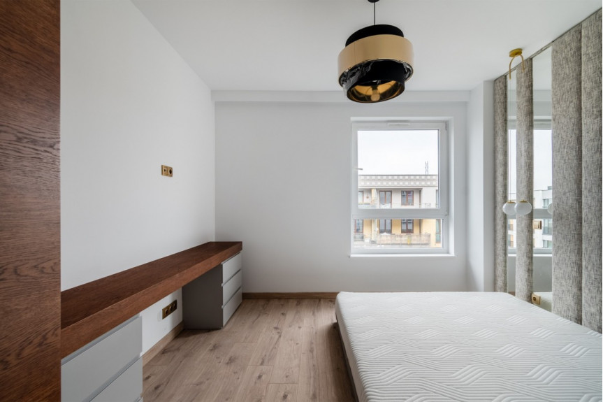 Warszawa, Mokotów Stegny, Aleja Gen. Władysława Sikorskiego, 4-pokojowy apartament z tarasem na Mokotowie