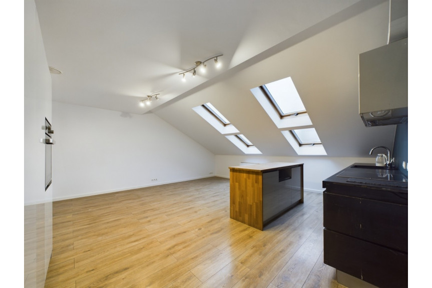 Warszawa, Wilanów Zawady, Syta, Komfortowe na poddaszu 81 m² (110 m2) Syta/Zawady
