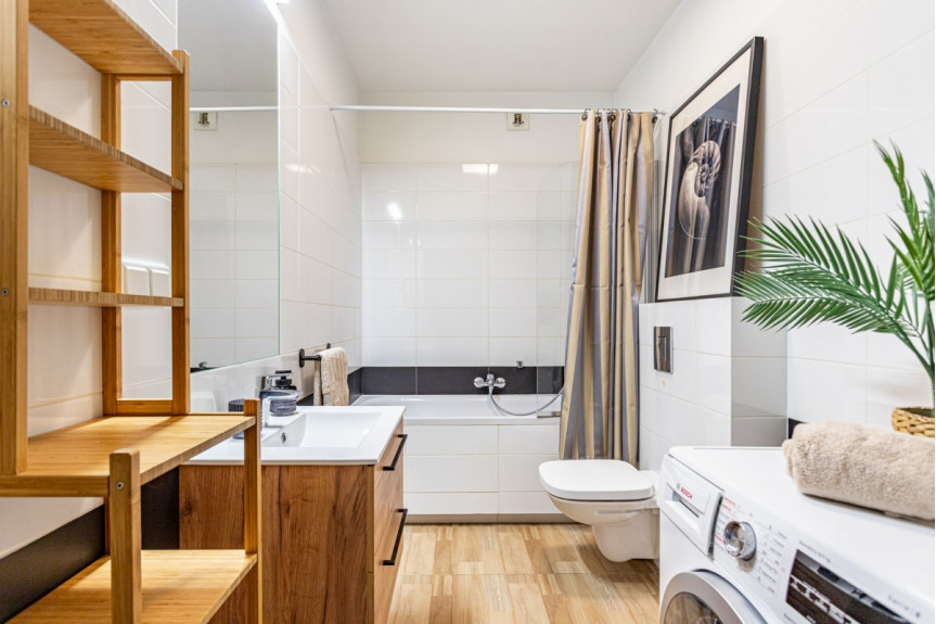 Warszawa, Żoliborz, Kaliny Jędrusik, Dwupokojowy apartament z ogródkiem na Żoliborzu