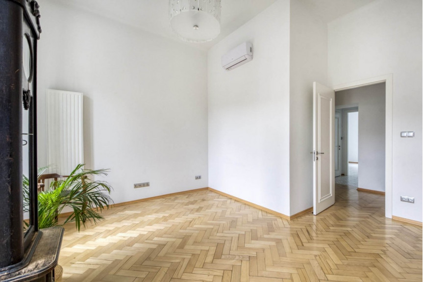 Warszawa, Śródmieście, Piękna, Top lokalizacja, kamienica wysokie sufity