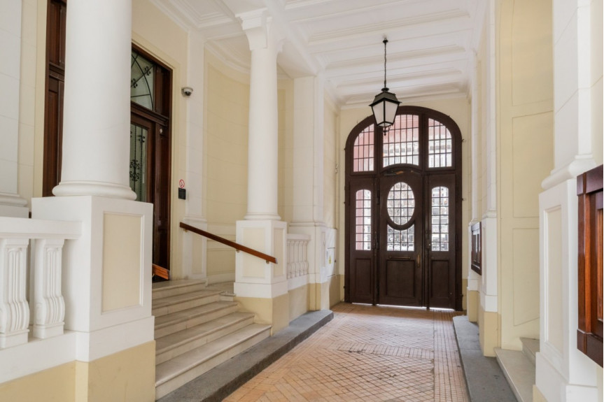 Warszawa, Śródmieście Południowe, Hoża, Dwupoziomowy apartament w ścisłym centrum