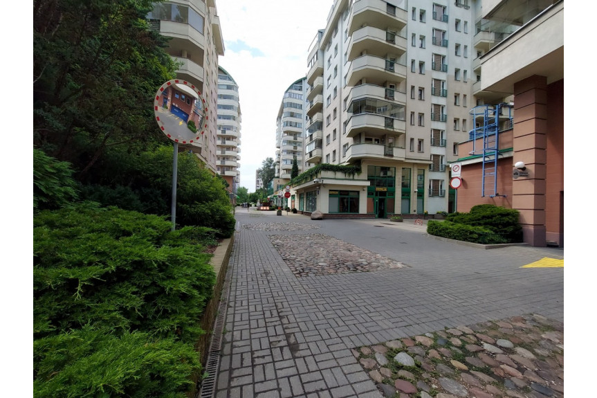 Warszawa, Wola, Kacza, LOKAL UŻYTKOWY w PASAŻU KACZA, Wola