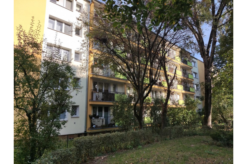 Warszawa, Wola Muranów, Esperanto, Sprzedam ciche dwupokojowe mieszkanie Muranów