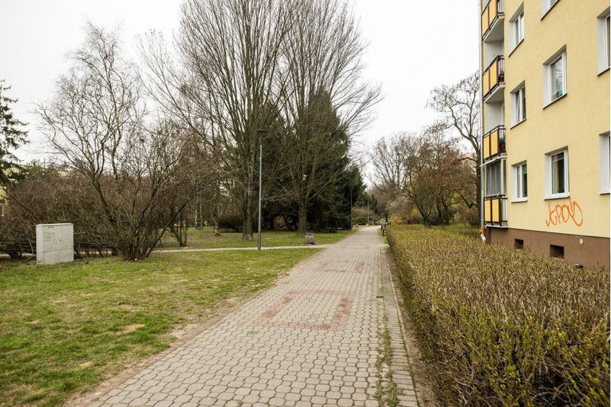 Warszawa, Ochota Rakowiec, Sanocka, 2 pokojowe mieszkanie na Ochocie blisko WUM