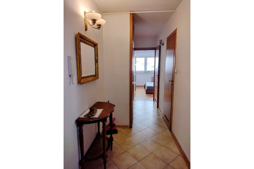 Warszawa, Żoliborz, Izabelli, Sady Żoliborskie, NISKI BUDYNEK, balkon + piwnica