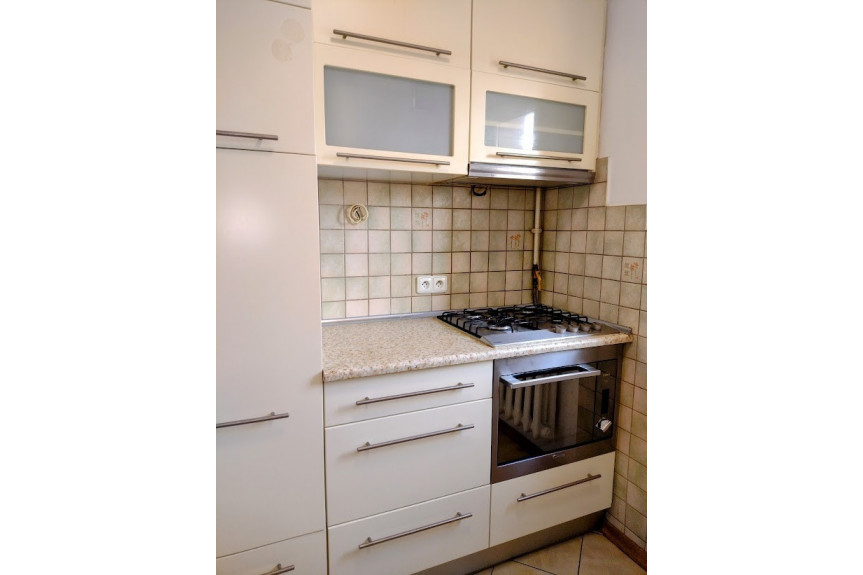 Warszawa, Żoliborz, Izabelli, Sady Żoliborskie, NISKI BUDYNEK, balkon + piwnica