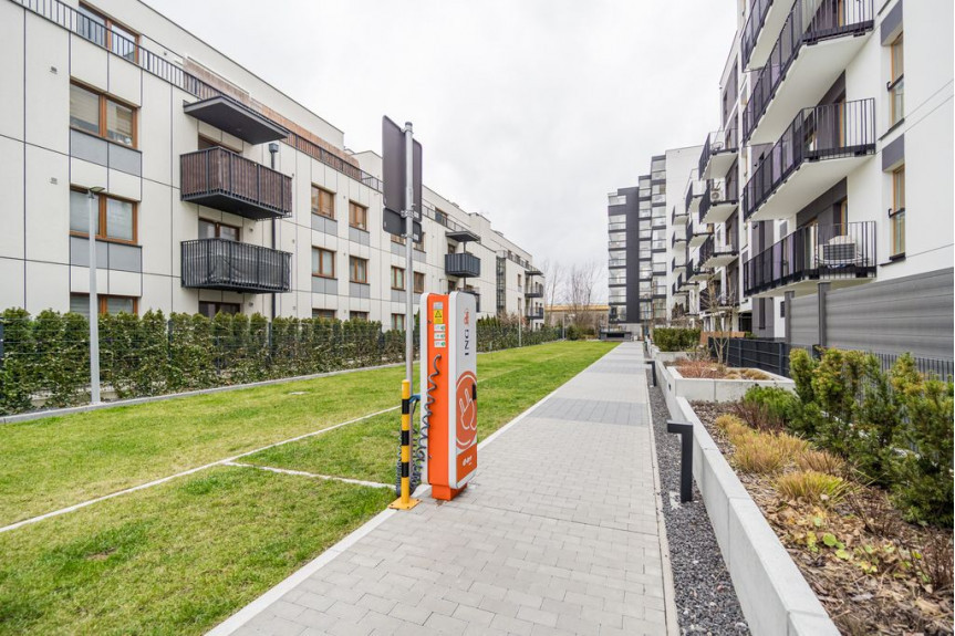 Warszawa, Bemowo, Narwik, Ogród 127m2!4 pokoje blisko metra, do zamieszkania