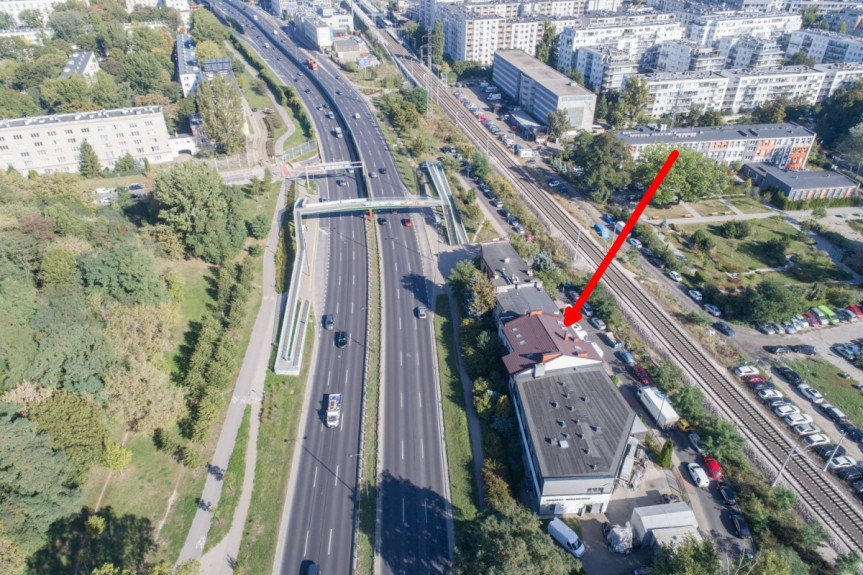 Warszawa, Wola Młynów, Aleja Prymasa Tysiąclecia, Budynek komercyjny Warszawa Wola