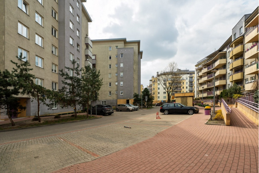 Warszawa, Bemowo, Edmunda Jana Osmańczyka, Po remoncie | 2 miejsca postojowe | 2 sypialnie
