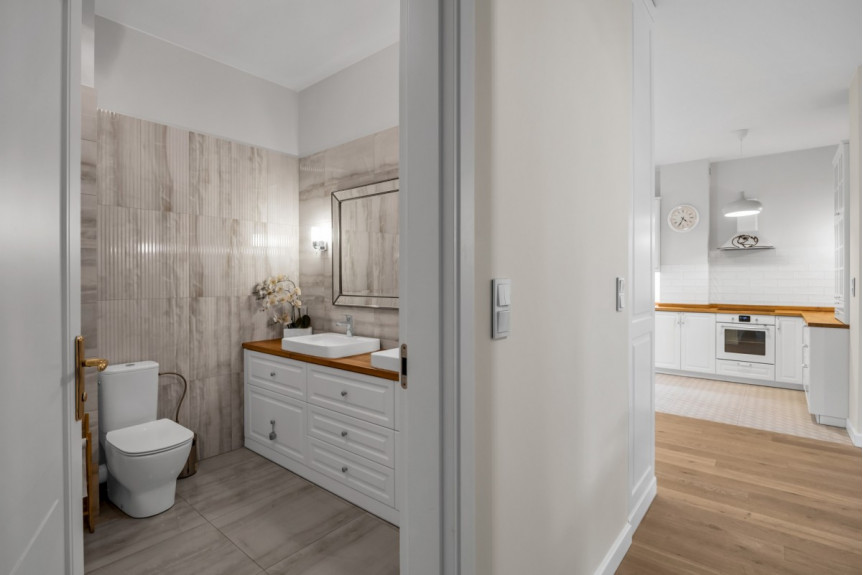 Warszawa, Mokotów Wierzbno, Tyniecka, 120 - metrowy apartament na Mokotowie