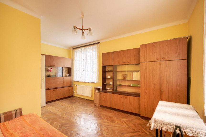 Warszawa, Praga-Północ, Karola Linneusza, 2 pokoje parter