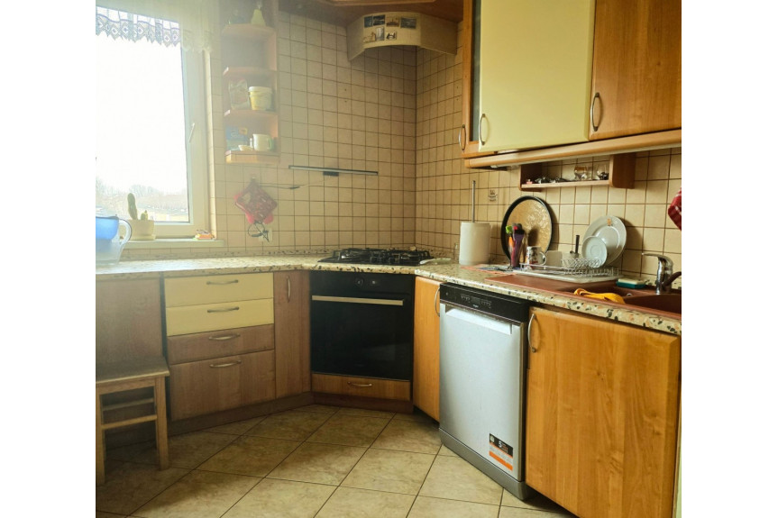 Warszawa, Ursynów, Ludwinowska, cisza, 5 pokoi, 2 miejsca garażowe, 2 komórki lok