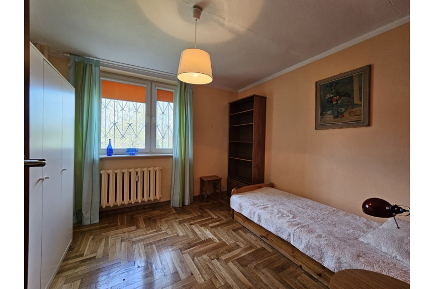 Warszawa, Bielany, Hansa Christiana Andersena, Bielany blisko Metra Wawrzyszew