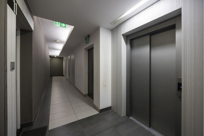 Warszawa, Ursynów, Kłobucka, Garaż i komórka pod ręką – komfort, który docenisz