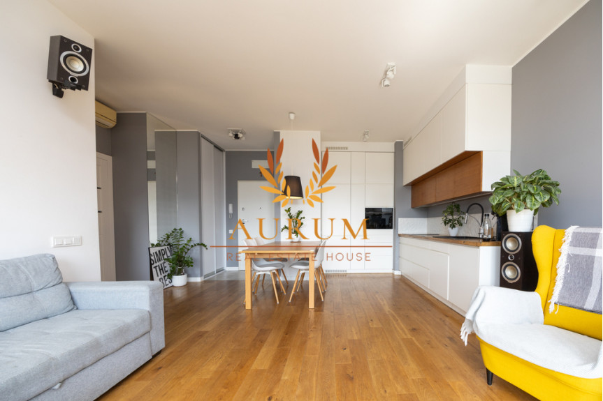 Warszawa, Wilanów, Aleksandra Gieysztora, Przytulny 2pokojowy apartament na ostatnim piętrze