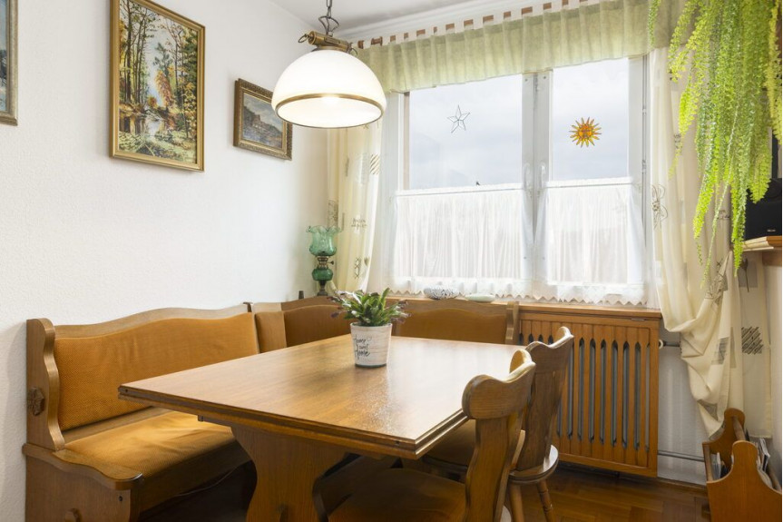 powiat Wrocław, Wrocław, Rękodzielnicza, Przestronne mieszkanie z widokiem na staw