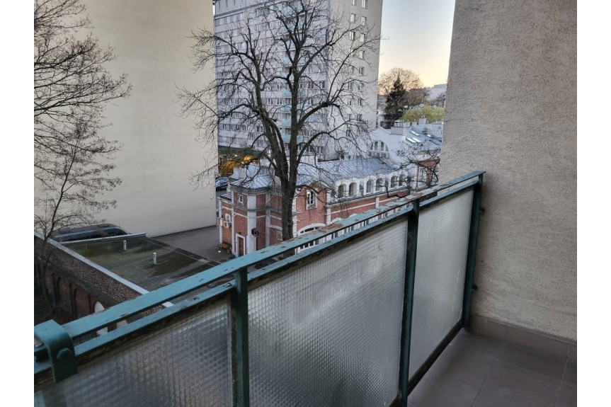 Warszawa, Śródmieście, Wiejska, Przestronna kawalerka z balkonem - Wiejska