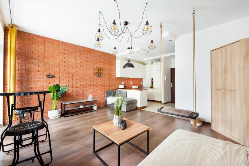 Warszawa, Włochy, Szczęsna, 32 m2 z balkonem i ogródkiem
