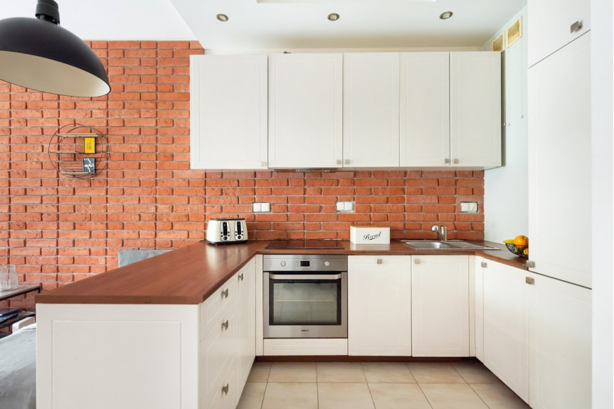 Warszawa, Włochy, Szczęsna, 32 m2 z balkonem i ogródkiem