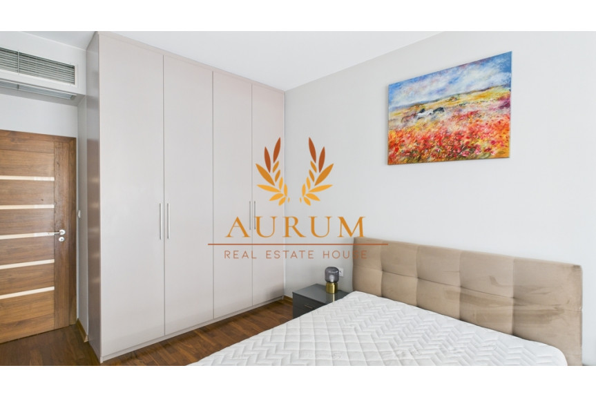 Warszawa, Wilan&oacute;w, Sarmacka, Elegancki apartament z ogrodem ul. Sarmacka