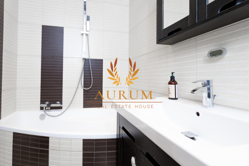 Warszawa, Wilan&oacute;w, Księdza Prymasa Augusta Hlonda, 2 pok, Miasteczko Wilan&oacute;w.