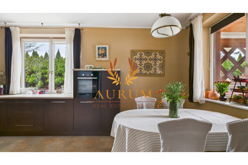 Warszawski Zachodni, Ożar&oacute;w Mazowiecki, Szkolna, Urokliwy dom w sercu Ożarowa Mazowieckiego