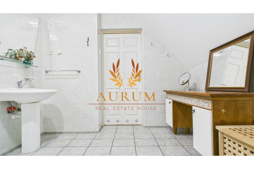 Warszawski Zachodni, Ożar&oacute;w Mazowiecki, Szkolna, Urokliwy dom w sercu Ożarowa Mazowieckiego