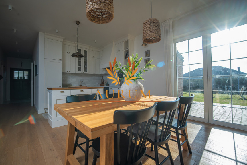 Legionowski, Jabłonna, Trzciany, Leśnej Polany, Piękny dom w stylu angielskim