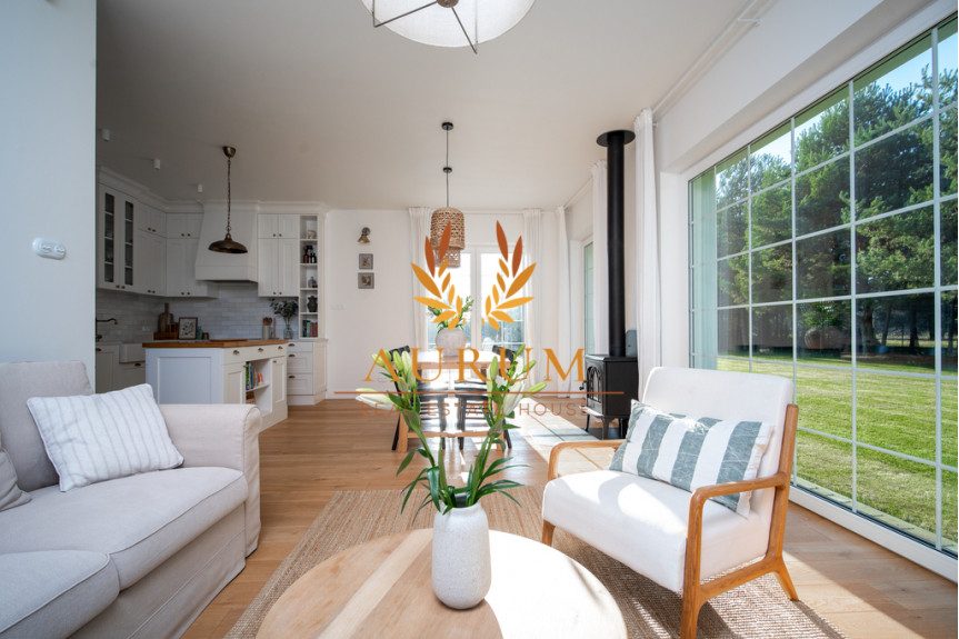 Legionowski, Jabłonna, Trzciany, Leśnej Polany, Piękny dom w stylu angielskim