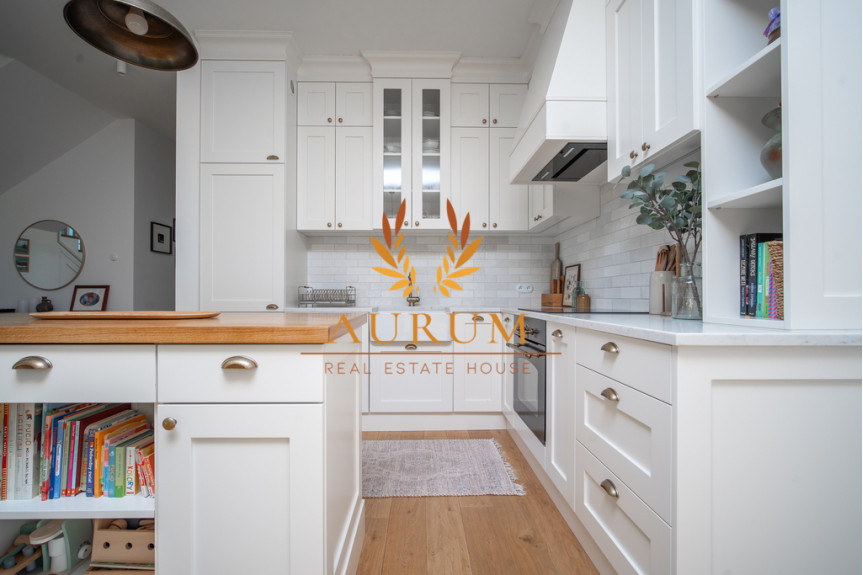 Legionowski, Jabłonna, Trzciany, Leśnej Polany, Piękny dom w stylu angielskim