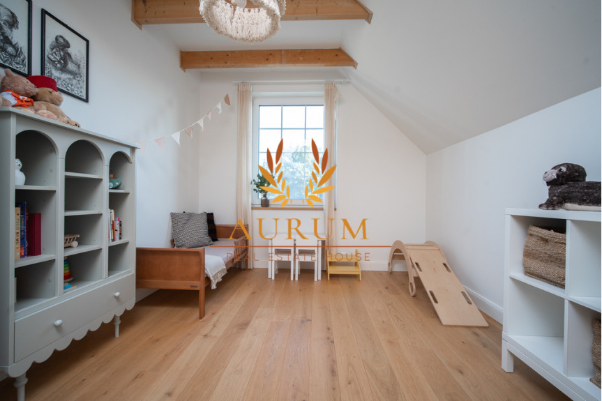 Legionowski, Jabłonna, Trzciany, Leśnej Polany, Piękny dom w stylu angielskim