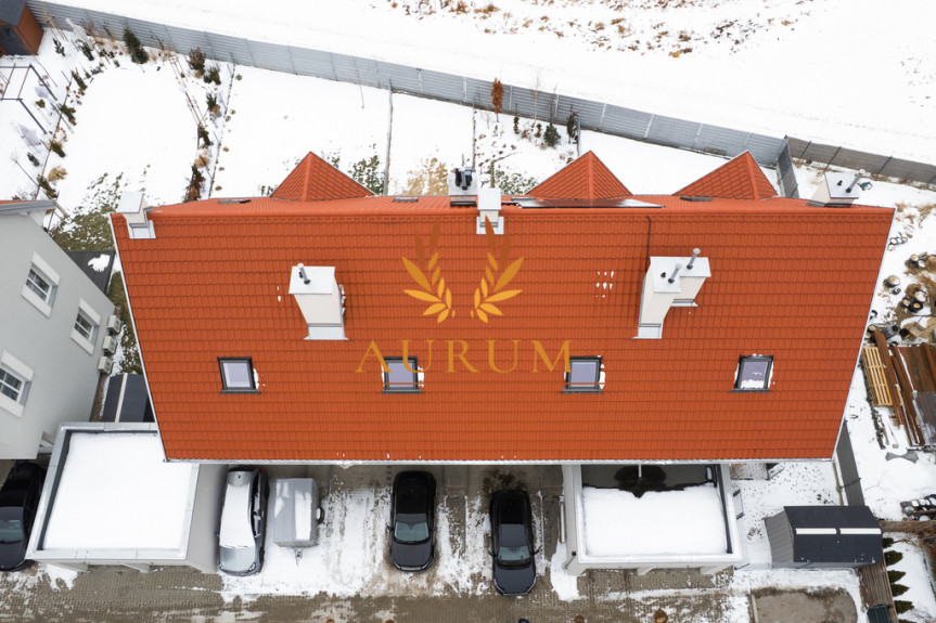 Piaseczyński, Lesznowola, Zgorzała, Słowika, Piękny dom w zabudowie szeregowej