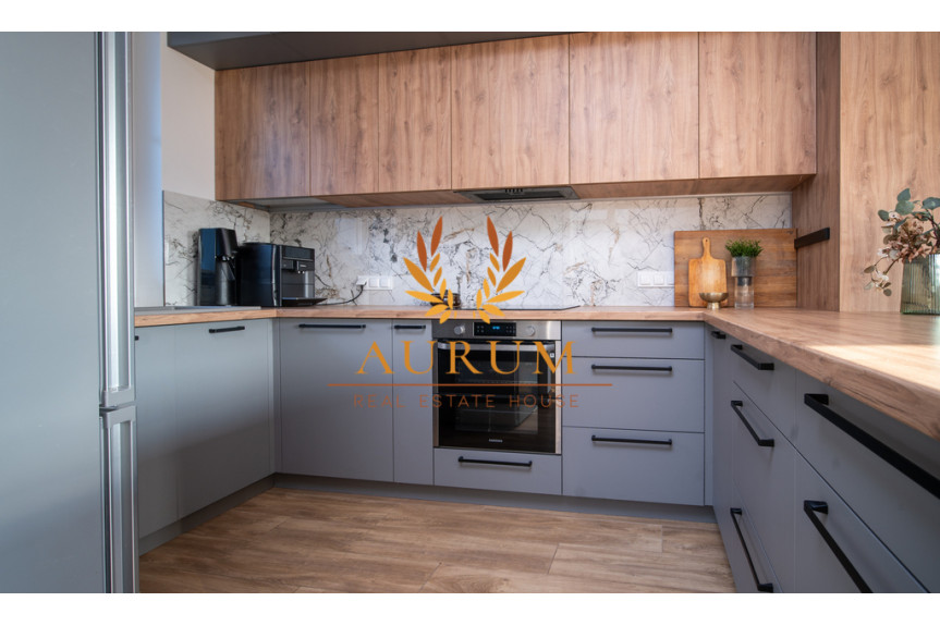 Piaseczyński, Lesznowola, Zgorzała, Słowika, Piękny dom w zabudowie szeregowej