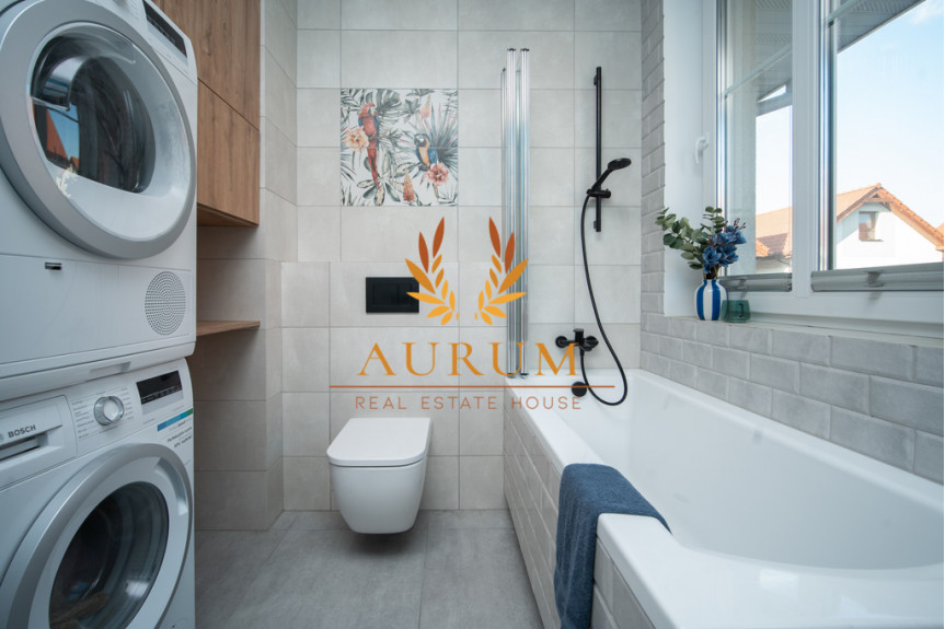 Piaseczyński, Lesznowola, Zgorzała, Słowika, Piękny dom w zabudowie szeregowej