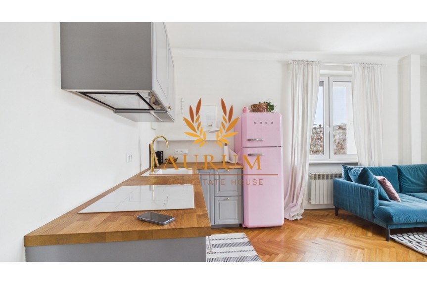 Warszawa, Praga-P&oacute;łnoc, Plac Gen. J&oacute;zefa Hallera, Mieszkanie w kamienicy 3 pokoje Plac Hallera