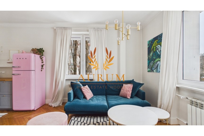 Warszawa, Praga-P&oacute;łnoc, Plac Gen. J&oacute;zefa Hallera, Mieszkanie w kamienicy 3 pokoje Plac Hallera