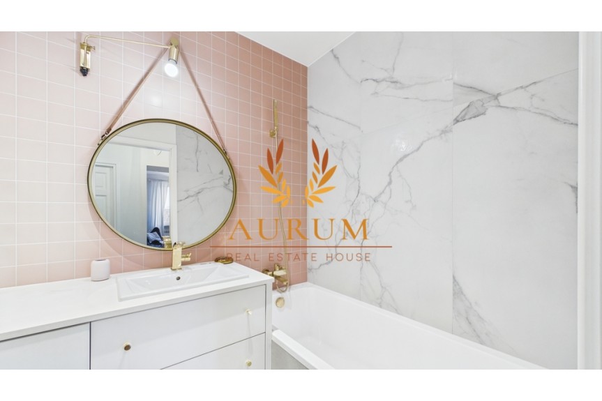 Warszawa, Praga-P&oacute;łnoc, Plac Gen. J&oacute;zefa Hallera, Mieszkanie w kamienicy 3 pokoje Plac Hallera